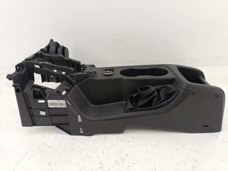 Recambio de consola central para ford focus iii turnier 1.6 tdci referencia OEM IAM 1828236  