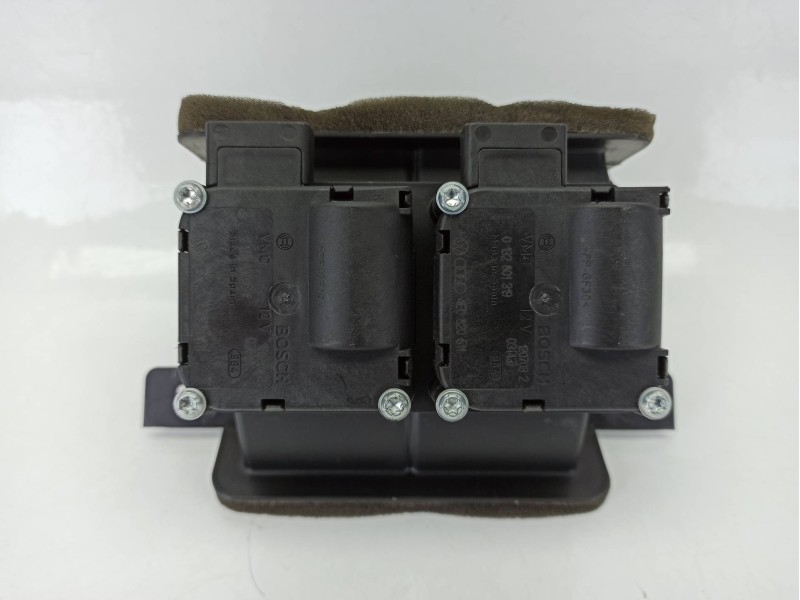 Recambio de rejilla aireadora para volkswagen touareg (7la, 7l6, 7l7) 5.0 v10 tdi referencia OEM IAM 7L0820526A  