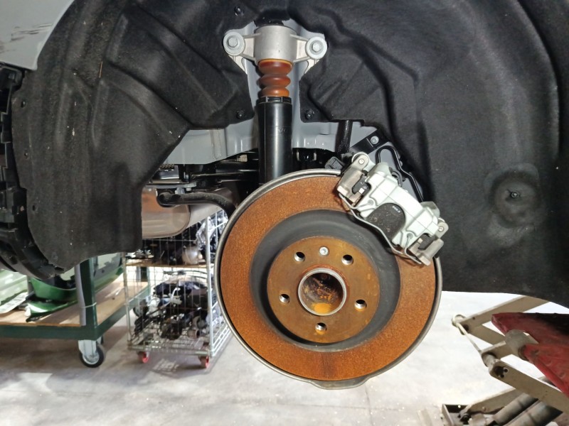 Recambio de pinza de freno trasera derecha para volvo v60 ii (225) b4 mild-hybrid referencia OEM IAM 36010402  