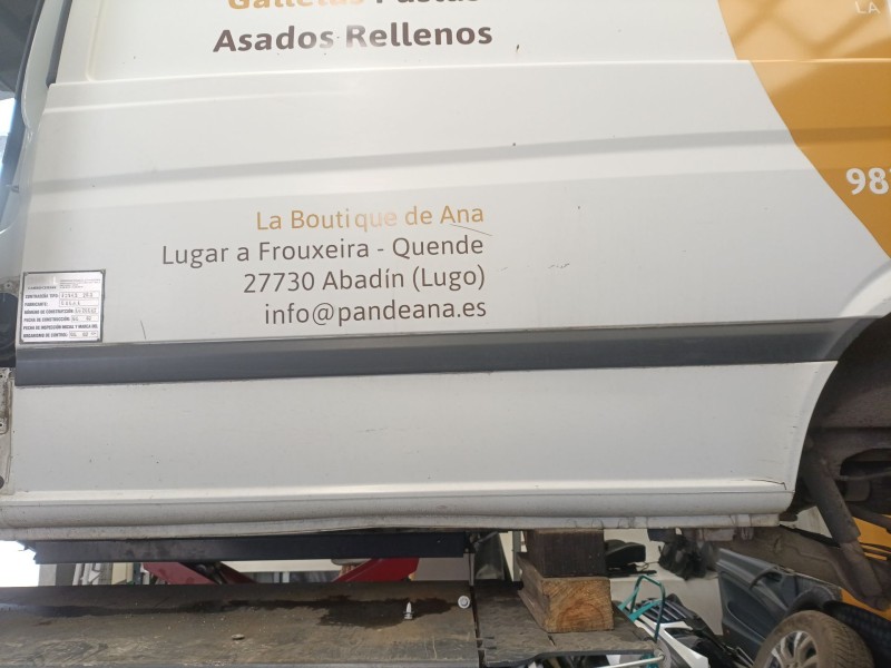 Recambio de moldura para mercedes-benz vito / mixto furgoneta (w639) 111 cdi (639.601, 639.603) referencia OEM IAM   