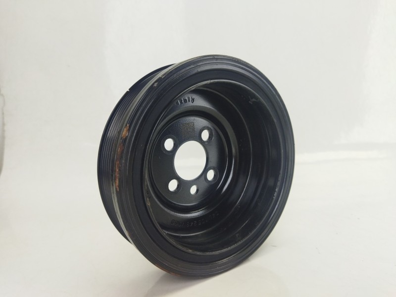 Recambio de polea cigueñal para audi a3 sportback (8va, 8vf) 1.6 tdi referencia OEM IAM 04L105243  