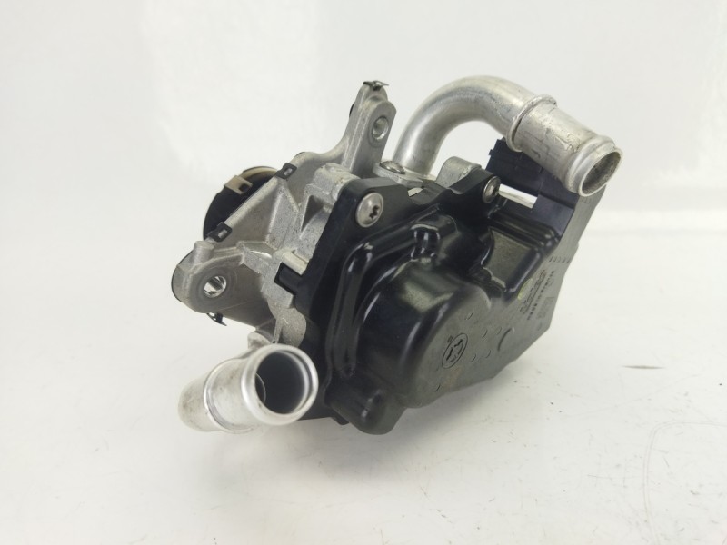 Recambio de valvula egr para audi a3 sportback (8va, 8vf) 1.6 tdi referencia OEM IAM 04L131501S  