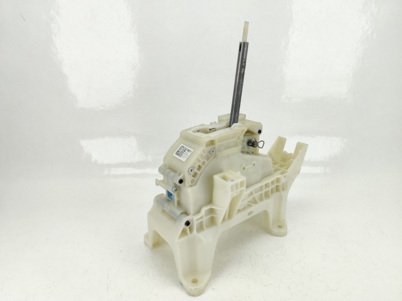 Recambio de palanca cambio para kia xceed (cd) 1.4 t-gdi referencia OEM IAM 46700M621OKB  