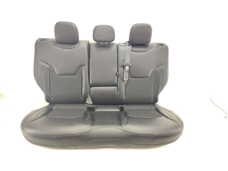 Recambio de asientos traseros para jeep compass (mp, m6, mv, m7) 1.6 crd referencia OEM IAM 6NU17LT5AB  