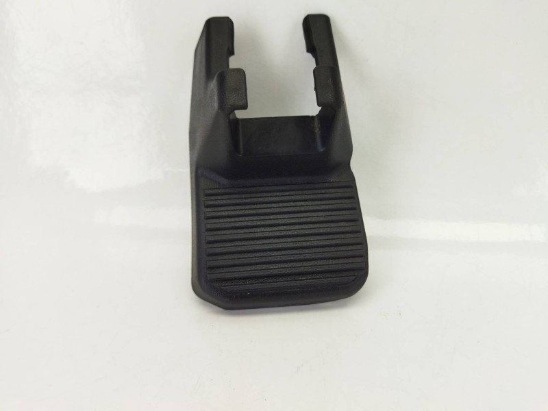 Recambio de moldura para toyota hilux viii pick-up (_n1_) 2.4 d 4wd (gun125_) referencia OEM IAM 72158KK010  