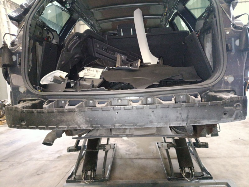 Recambio de refuerzo paragolpes trasero para ford focus iii turnier 1.6 tdci referencia OEM IAM 1719100  
