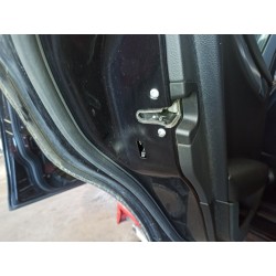 CERRADURA PUERTA TRASERA IZQUIERDA 