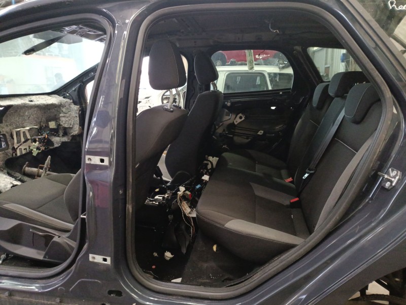 Recambio de gomas contorno puerta para ford focus iii turnier 1.6 tdci referencia OEM IAM 1748755  
