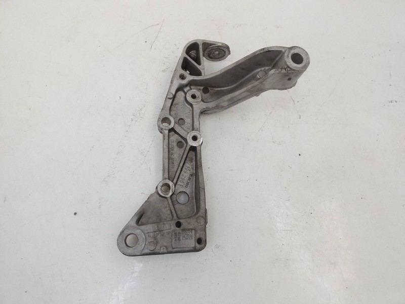 Recambio de soporte brazo suspension delantero derecho para seat altea xl (5p5, 5p8) 1.9 tdi referencia OEM IAM 1K0199296F  