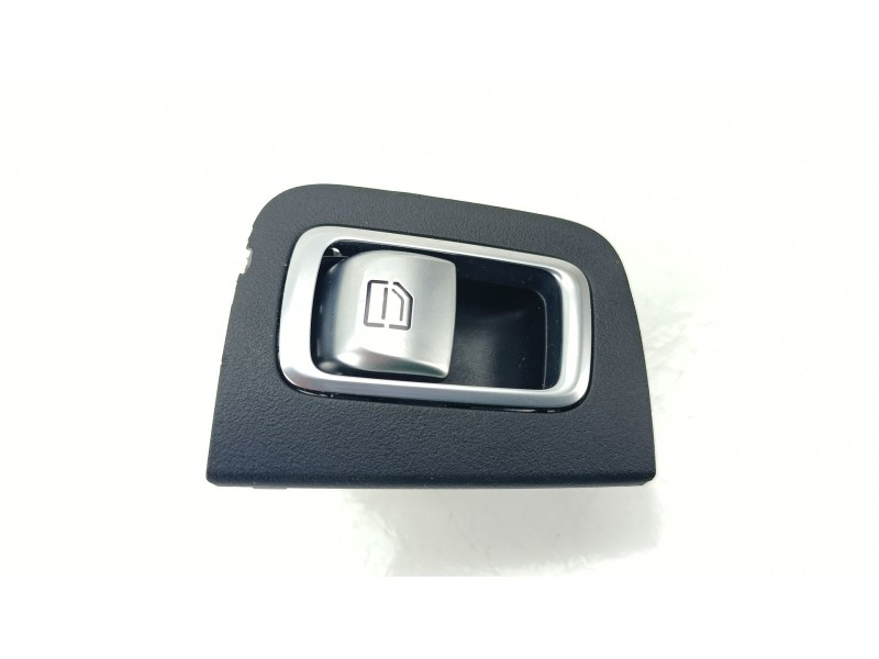 Recambio de mando elevalunas trasero derecho para mercedes-benz clase c (w205) c 350 e (205.047) referencia OEM IAM 2059051513  