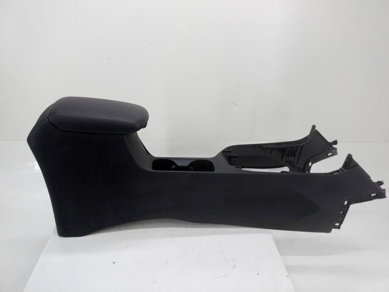 Recambio de apoyabrazos central para hyundai i30 (pde, pd, pden) 1.0 t-gdi referencia OEM IAM 84610G4010  