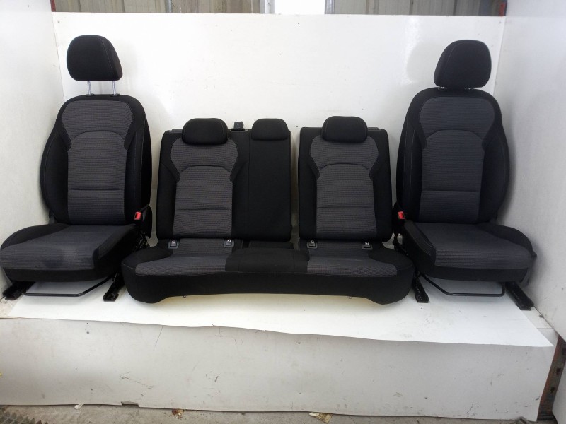 Recambio de juego asientos completo para hyundai i30 (pde, pd, pden) 1.0 t-gdi referencia OEM IAM   