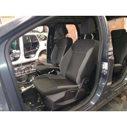 ASIENTO DELANTERO IZQUIERDO 