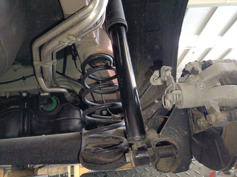 Recambio de amortiguador trasero derecho para mg zs suv (azs1) 1.5 vti referencia OEM IAM   