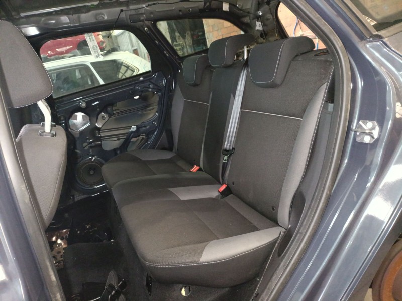 Recambio de asientos traseros para ford focus iii turnier 1.6 tdci referencia OEM IAM   