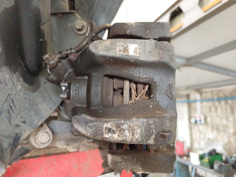 Recambio de pinza de freno delantera izquierda para citroën c4 grand picasso ii (da_, de_) 1.2 thp 130 referencia OEM IAM 160989