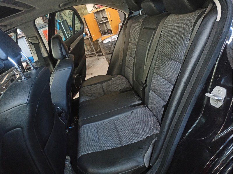 Recambio de asientos traseros para mercedes-benz clase c (w204) c 250 cdi (204.003) referencia OEM IAM   