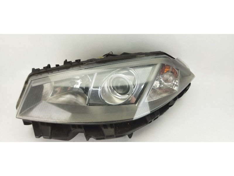 Recambio de faro izquierdo para renault megane ii familiar privilege luxe referencia OEM IAM 8200073224H  