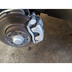 PINZA DE FRENO DELANTERA IZQUIERDA 