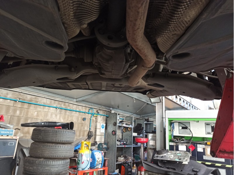 Recambio de puente trasero para mercedes-benz clase c (w204) c 250 cdi (204.003) referencia OEM IAM   