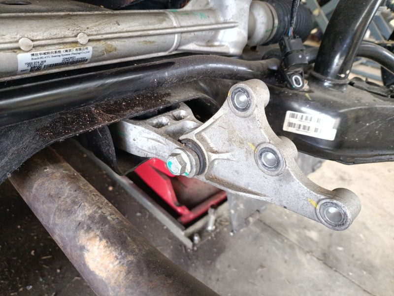 Recambio de soporte motor trasero para mg zs suv (azs1) 1.5 vti referencia OEM IAM   