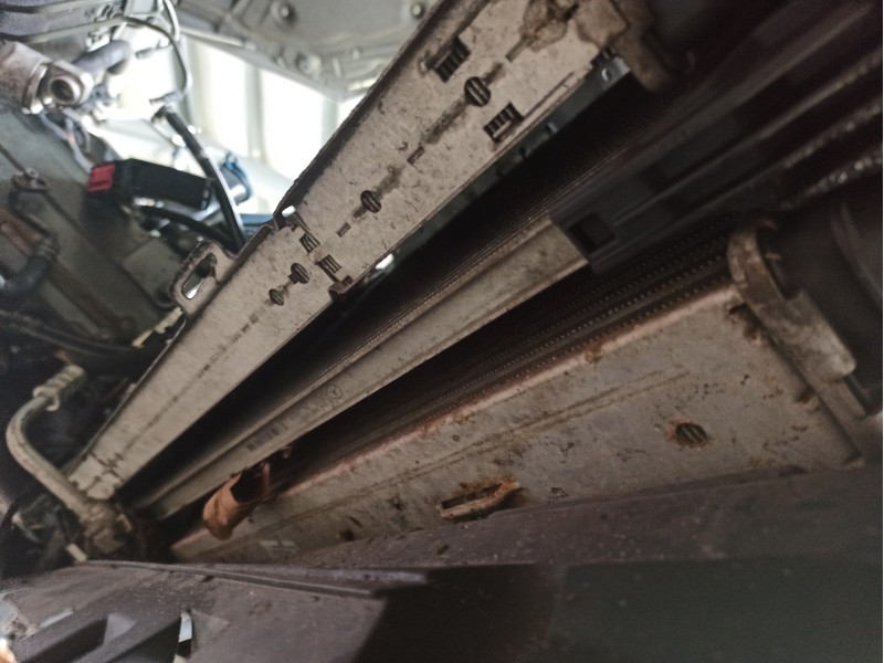 Recambio de intercooler para mercedes-benz clase c (w204) c 250 cdi (204.003) referencia OEM IAM   