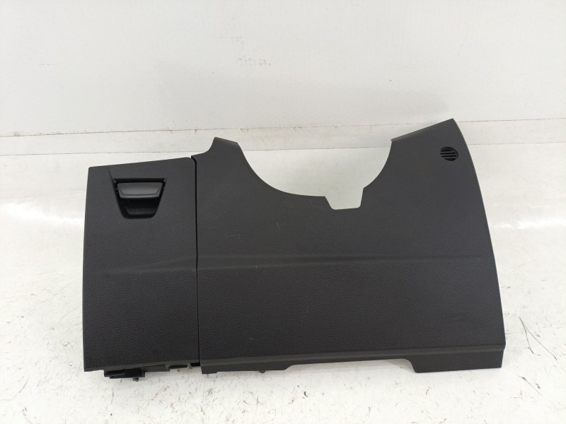 Recambio de guantera para ford focus iii turnier 1.6 tdci referencia OEM IAM BM51A043AB  