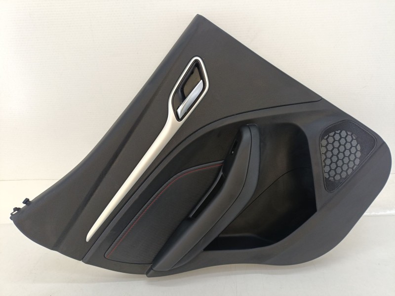 Recambio de guarnecido puerta trasera izquierda para mg zs suv (azs1) 1.5 vti referencia OEM IAM 1089306  