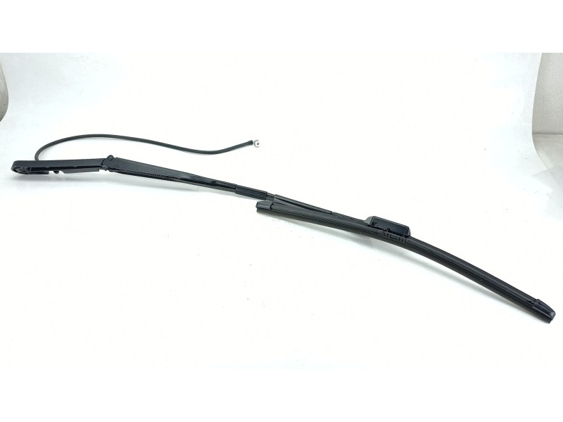 Recambio de brazo limpia delantero izquierdo para volvo v60 ii (225) b4 mild-hybrid referencia OEM IAM 31693537  