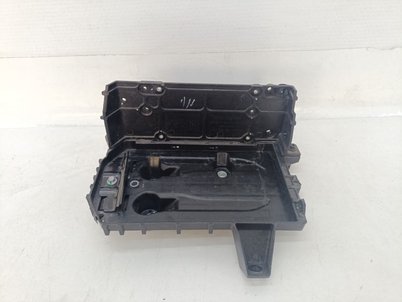 Recambio de soporte bateria para mg zs suv (azs1) 1.5 vti referencia OEM IAM 10477632  