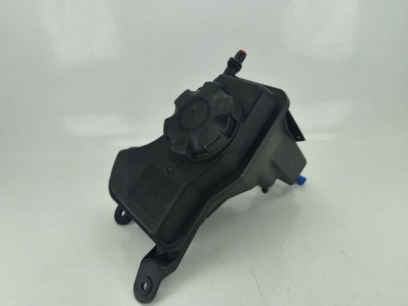 Recambio de deposito expansion para bmw x1 (e84) xdrive 23 d referencia OEM IAM 17138570079  