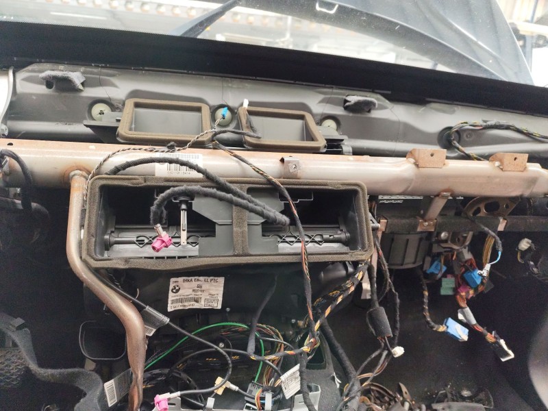 Recambio de radiador calefaccion / aire acondicionado para bmw x1 (e84) xdrive 23 d referencia OEM IAM 64119190595  