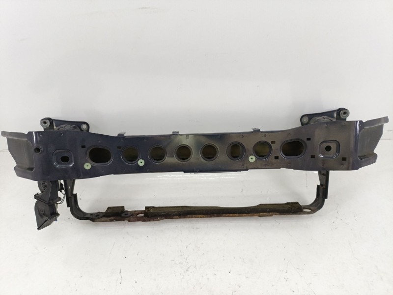 Recambio de refuerzo paragolpes delantero para ford focus iii turnier 1.6 tdci referencia OEM IAM BM51A10922BE  