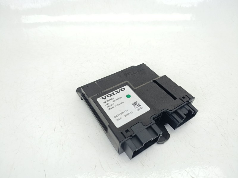 Recambio de modulo electronico para volvo v60 ii (225) b4 mild-hybrid referencia OEM IAM 32384824  