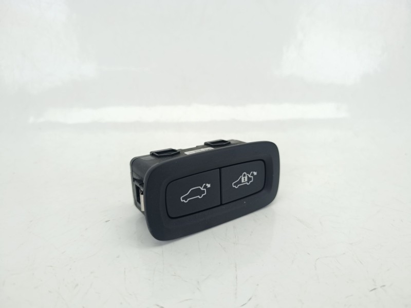 Recambio de maneta exterior porton para volvo v60 ii (225) b4 mild-hybrid referencia OEM IAM 31674801  
