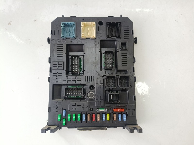 Recambio de caja reles / fusibles para peugeot 308 i (4a_, 4c_) 1.6 hdi referencia OEM IAM 966405918002  