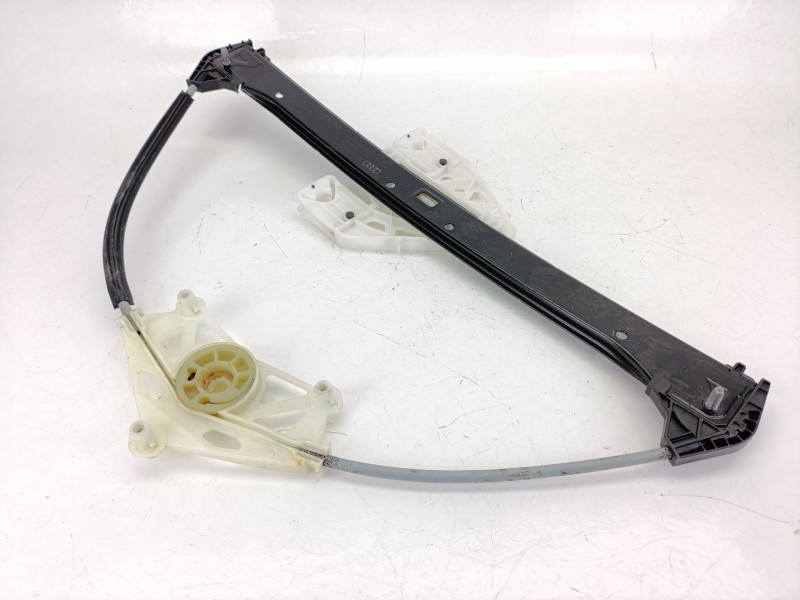 Recambio de elevalunas trasero derecho para audi a3 sportback (8va, 8vf) 1.6 tdi referencia OEM IAM 8V4839462  