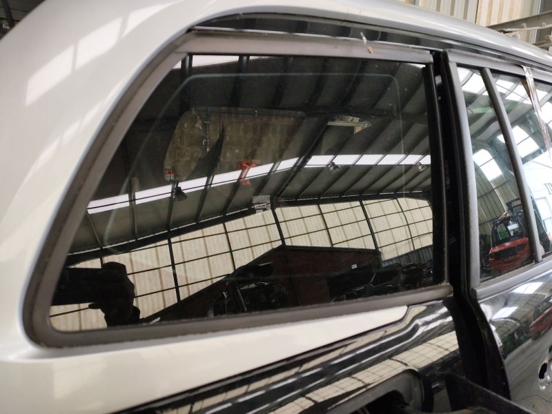 Recambio de luna custodia trasera derecha para citroën c4 grand picasso ii (da_, de_) 1.2 thp 130 referencia OEM IAM 9676908580 