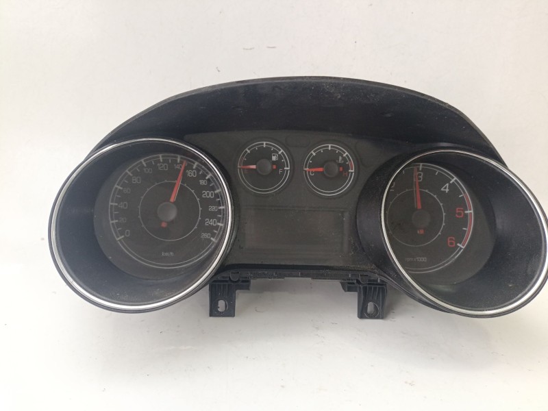 Recambio de cuadro instrumentos para fiat bravo ii (198_) 1.9 d multijet (198axb1a) referencia OEM IAM 51761172  