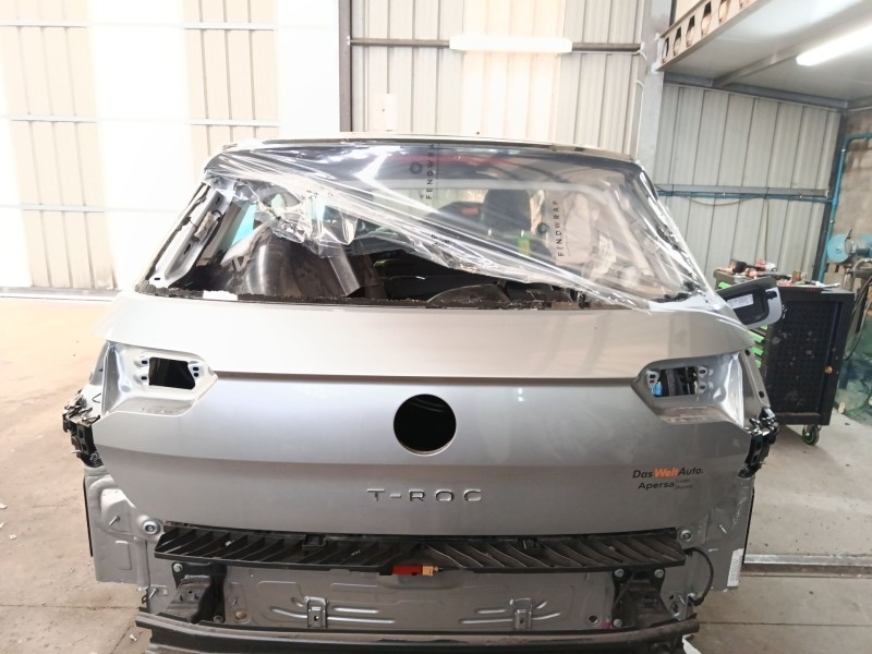 Recambio de porton trasero para volkswagen t-roc (a11, d11) 1.0 tsi referencia OEM IAM 2GA827025B  