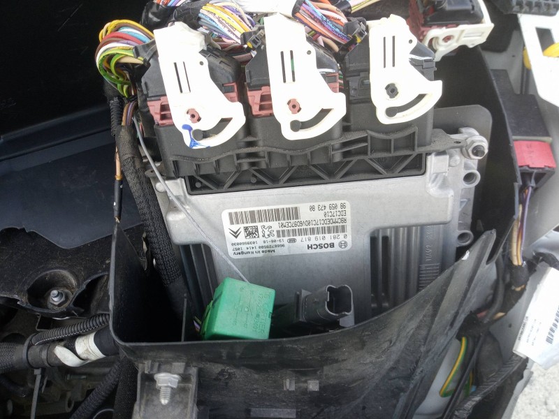 Recambio de centralita motor uce para peugeot 308 i (4a_, 4c_) 1.6 hdi referencia OEM IAM 9666729580  