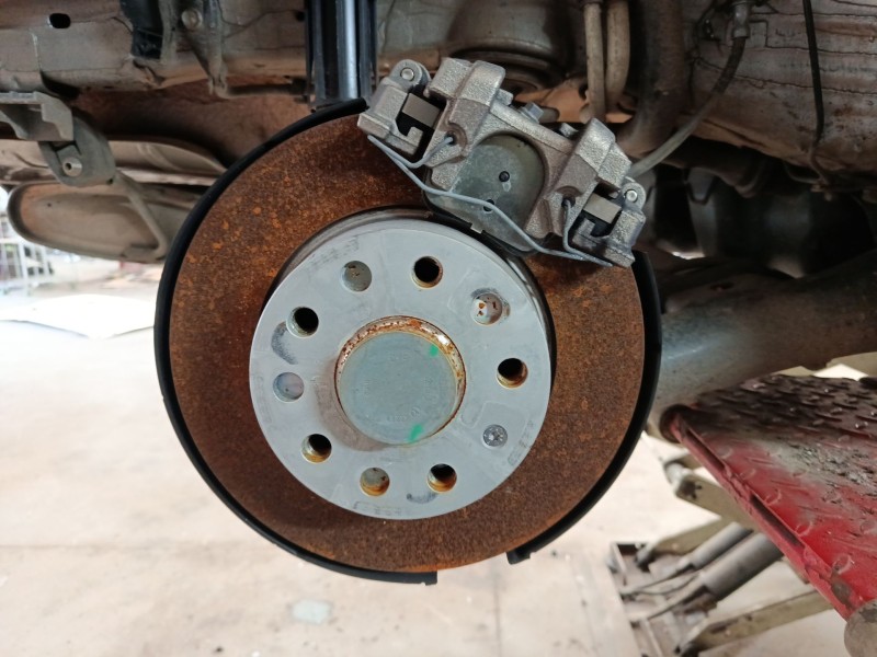 Recambio de pinza freno trasera derecha para volkswagen t-roc (a11, d11) 1.0 tsi referencia OEM IAM 5Q0615424E  