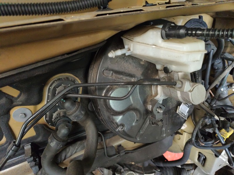 Recambio de servofreno para citroën c4 grand picasso ii (da_, de_) 1.2 thp 130 referencia OEM IAM 9814457780  