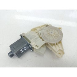 MOTOR ELEVALUNAS DELANTERO IZQUIERDO A2048200142 