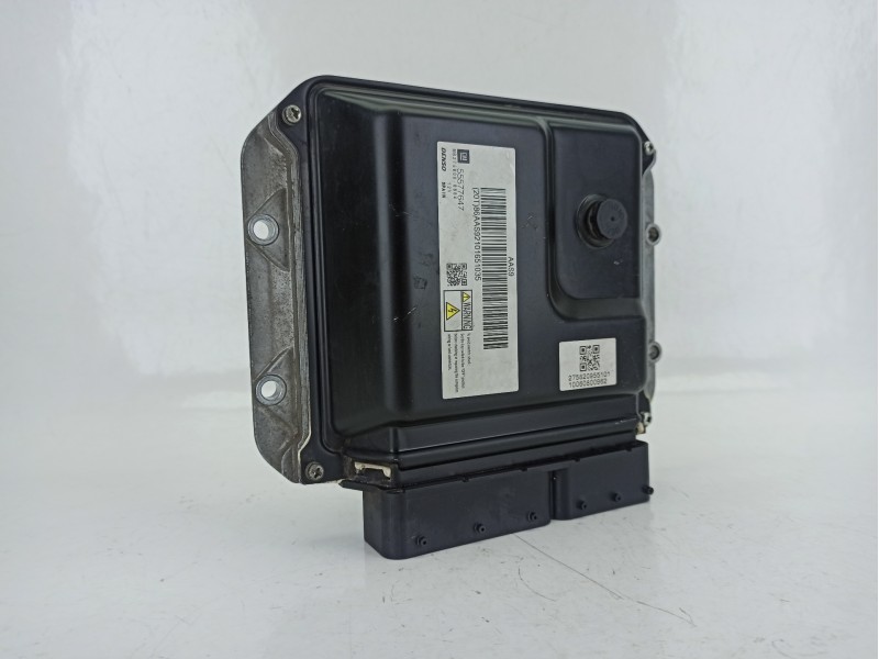 Recambio de centralita motor uce para opel astra j (p10) 1.7 cdti (68) referencia OEM IAM 55577647  