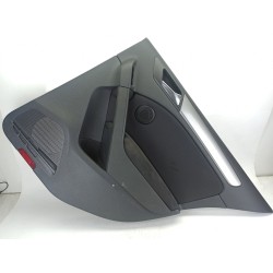 GUARNECIDO PUERTA TRASERA DERECHA 5K6867212 