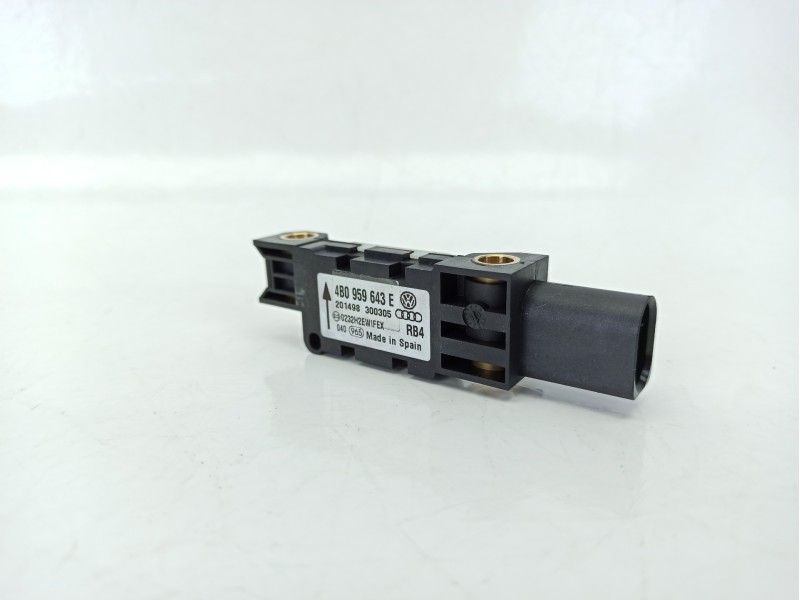 Recambio de sensor para audi a3 (8p1) 2.0 tdi referencia OEM IAM 4B0959643E  