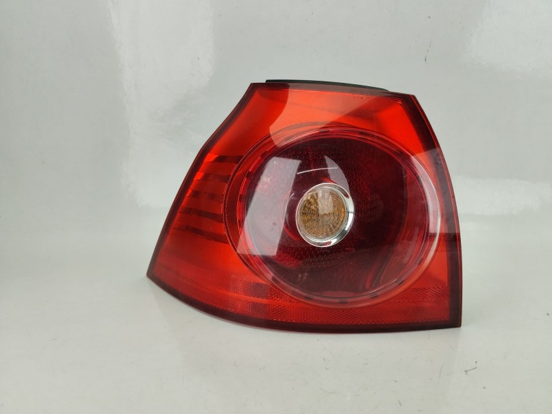 Recambio de piloto trasero izquierdo para volkswagen golf v (1k1) 1.9 tdi referencia OEM IAM 1K6945095AA  