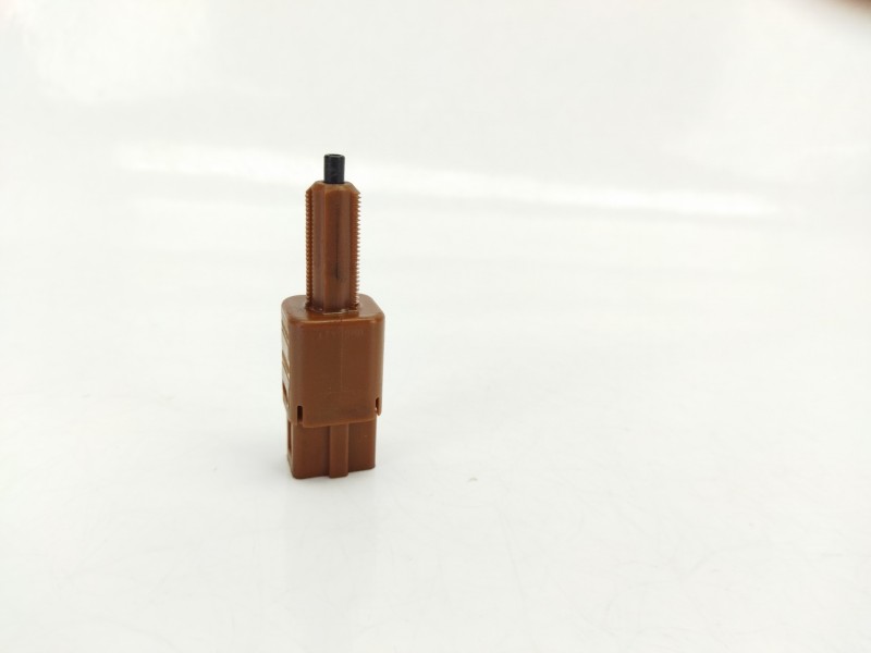 Recambio de interruptor para nissan navara np300 pick-up (d23, d23t) 2.3 dci referencia OEM IAM 253003RA0A  