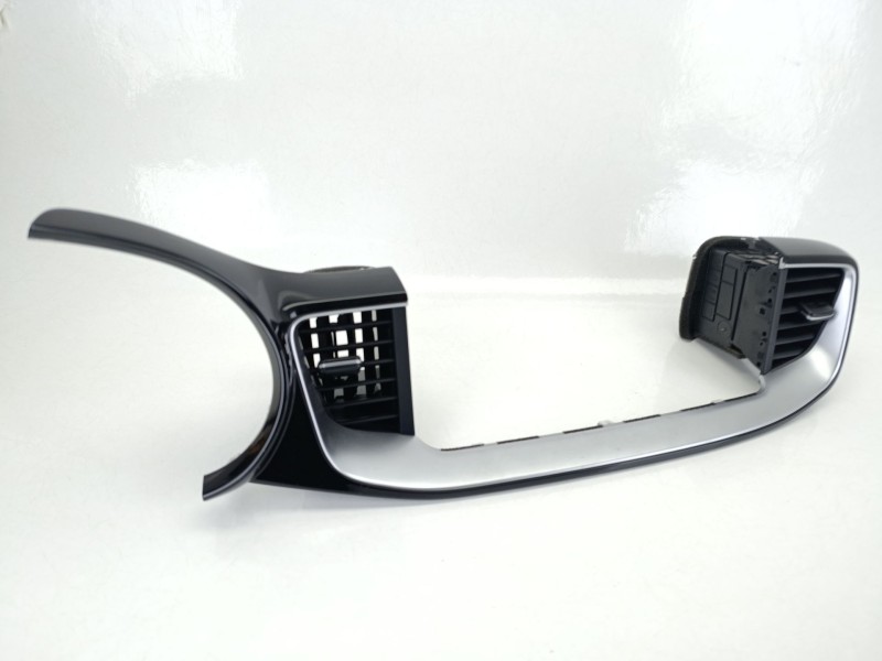 Recambio de rejilla aireadora para kia xceed (cd) 1.4 t-gdi referencia OEM IAM 84740J7AB  